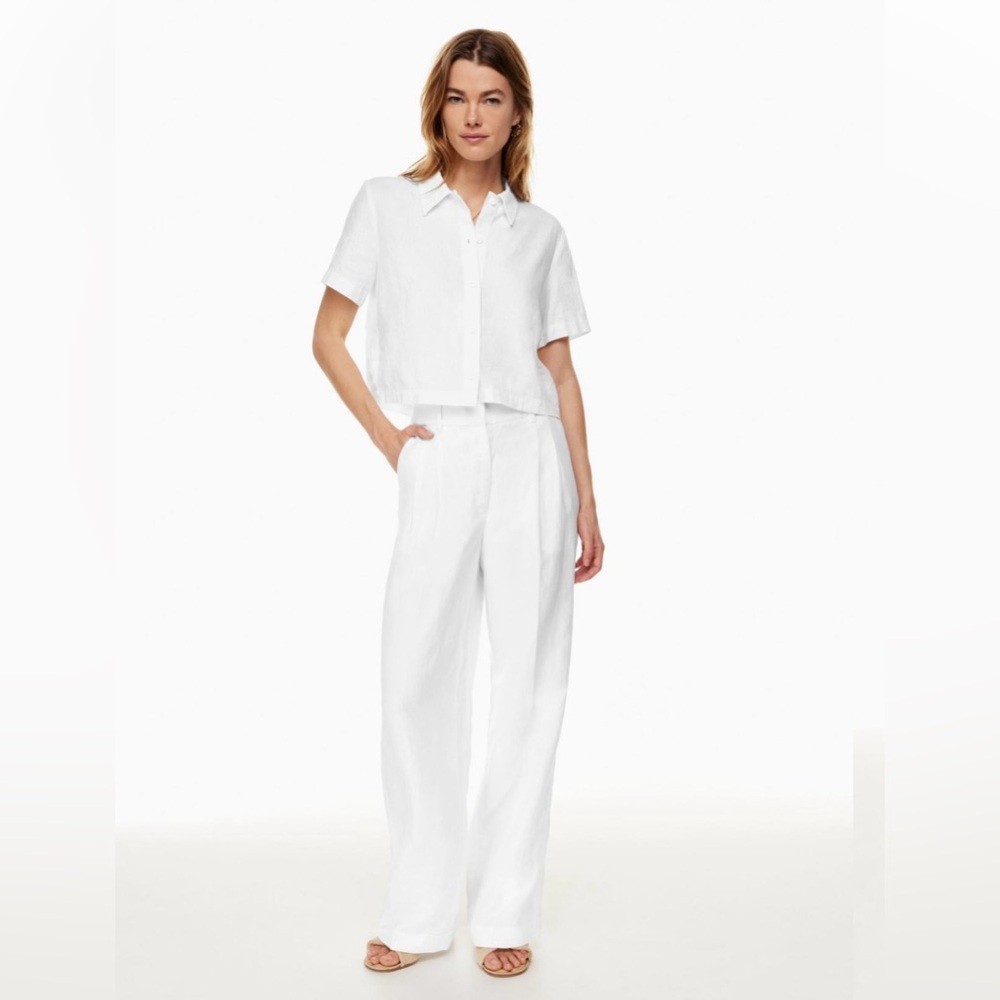Aritzia The Effortless Pant in Linen white. Regular length